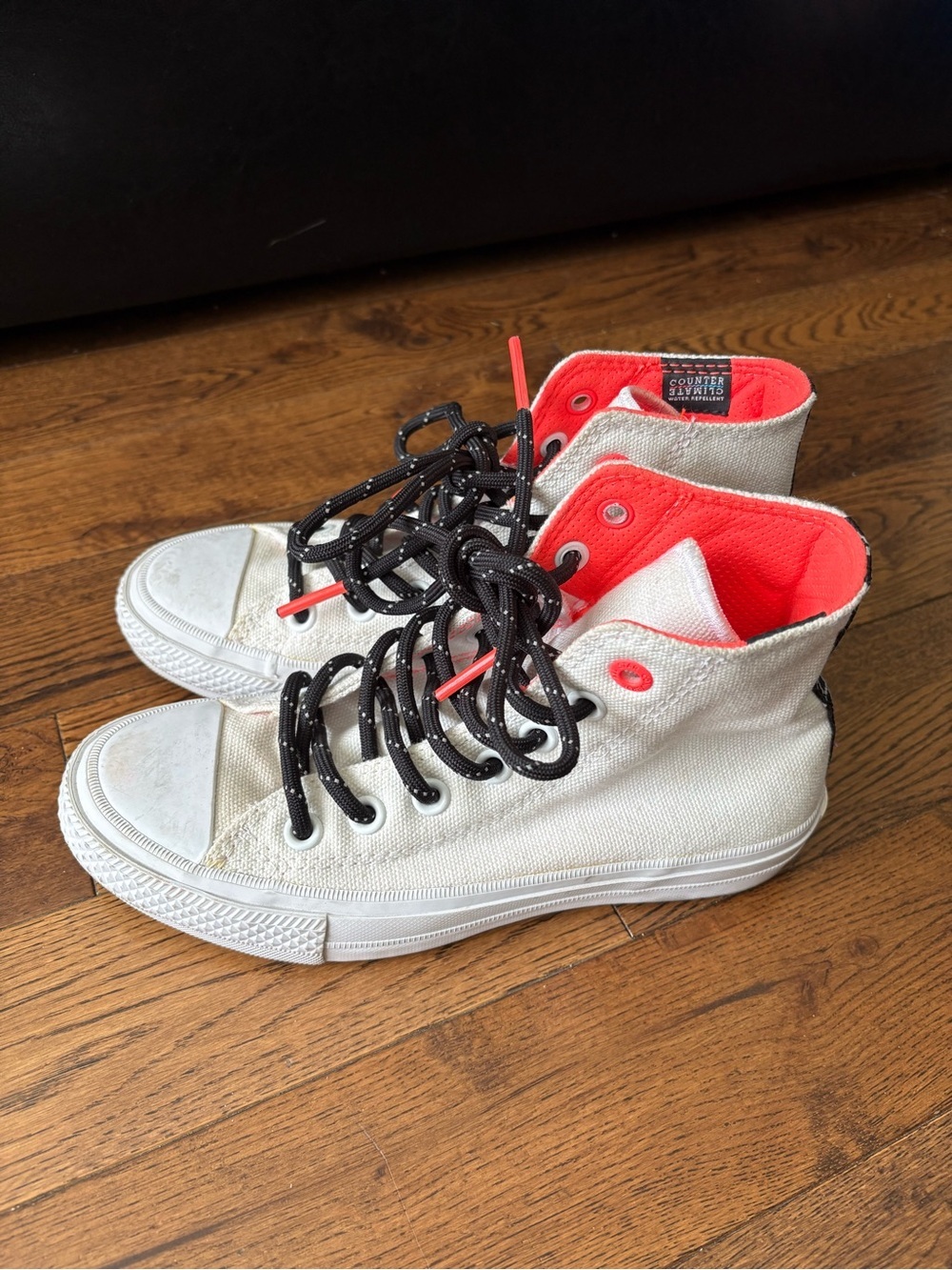 Converse Chuck Taylor All Star II High Shield Canvas in White/ Lava (W 5/ M 3)